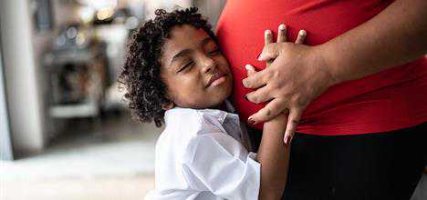 深圳私立三代试管医院,2026深圳西城区生孩子价钱明细表,9W预算够不够!